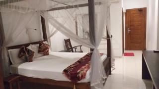 Marine Beach Hostel at Negombo Beach - 9