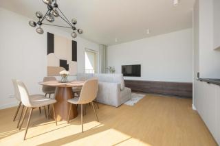 Spacious Apartment in Wola for 6 People with Parking by Renters Prestige - 6