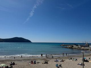 Front de mer - Les Lecques - 3