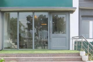 Super Townhouse Sector 64 Near WorldMark Gurugram Formerly Vero - Gurgaon - 1