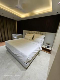 The Grand Suncity Hotel & Resorts - Bhopal - 7