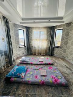 Meimanbek Guesthouse - 8