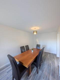 4 Bed Contractor House - Close to City Centre - - 6