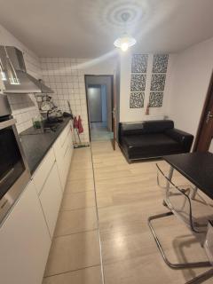 Mały pokój przy lotnisku - Poznań - 1
