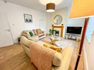 STELLA'S COTTAGE- Cute Traditional Home In South West By StayStaycations - Bristol - 1