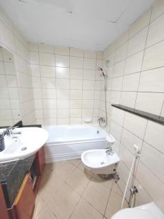 Private Master Room Marina Beach next to Marriott - 5