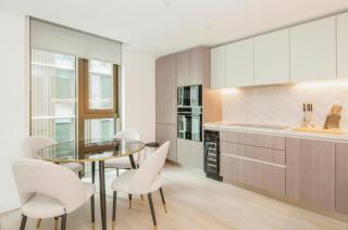 Modern 2 Bedroom Apartment in Canada Water London - Stylish Stay by the River Thames - 6