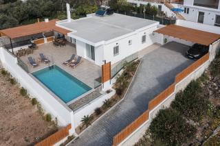 Windless SeaView Villa, with Pool & Hot Tub, By ThinkVilla - Achlia - 2