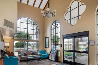 Quality Inn & Suites Camarillo-Oxnard - Camarillo - 6