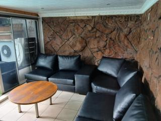 The Nest sleep n dine - Krugersdorp - 8