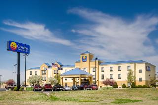 Comfort Inn & Suites - Hutchinson - 8