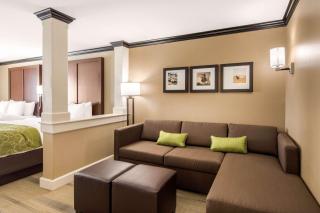 Comfort Suites - Liberal - 6