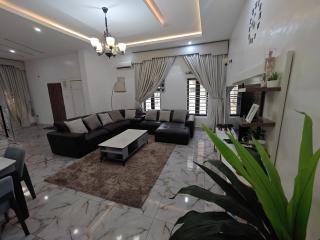 Lekki Nature Conservative 4 bedroom Luxury Apartment with 24hrs Power - 9