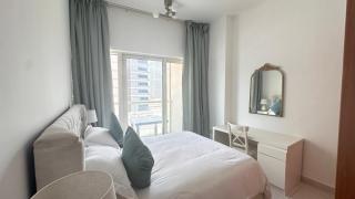 Spacious Modern 2 Bedroom apartment Marina View 5 min from tram - Dubaï - 8
