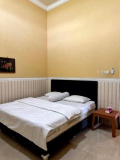 Bougenville Homestay - Lembar - 5