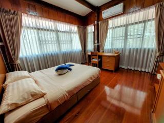 Whales Come to the River - Riverside - 3 rooms on 2nd floor - Ban Bang Phli Nua - 0