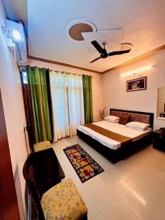 Anandmay Homestay, Near Triveni Ghat, Rishikesh - 2