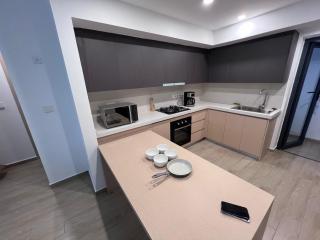 Modern Two Bedroom Apartment with Stunning Views - Nairobi - 8