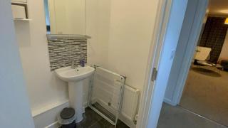 New Modern 3-Bed Home FREE Parki - Dartford - 1