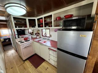 Retro Trailer Rental for Glamping Getaway in Joshua Tree, California - Joshua Tree - 5