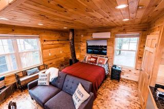 Unique Pet Friendly Treehouse with Hot Tub on the Edges of Belgrade Stream with Direct Access to Messalonskee Lake, Maine - Belgrade - 8