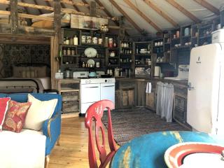 Amazing Yurt in Idaho for Camping Near Caribou National Forest - 7