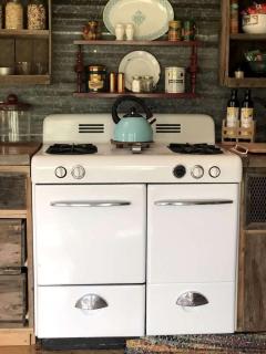 Amazing Yurt in Idaho for Camping Near Caribou National Forest - 5