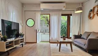 House in Pridi - Stylish 3BR Pet-Friendly - 8