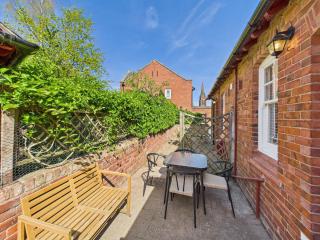 Cosy Chester Cottage - Quaint Stay Sleeps 2-5 - Chester - 5