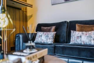 Cosy 3BD Home, Near Coop Live & Etihad Stadium, Free Parking - 3