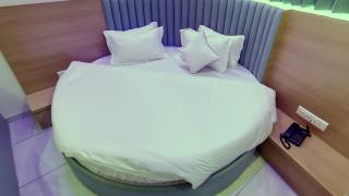 Hotel Grand Acme - Ahmedabad - 1