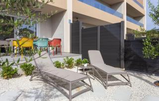 Hundefreundliches Apartment 100 Meter zum Sandstrand mit Jacuzzi, Meerblick - Medulin - 9