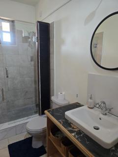 The Seaview Villa - Charlestown - 7