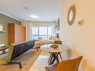 Stylish Studio Escape in the Heart of JLT - 4