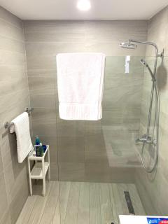 Luxurious spacious 2-bedroom apartment, steps from beach - Punta Cana - 2
