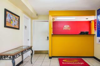 Econo Lodge Research Triangle Park - Durham - 6
