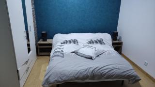 Appartement avec cour fermée - - 4