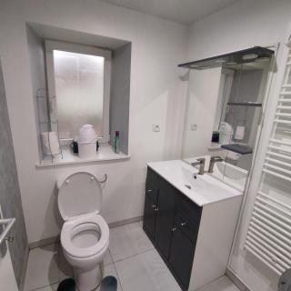 Appartement avec cour fermée - - 1