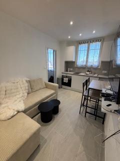 Charmant appartement rénové en plein centre ville - Draveil - 0