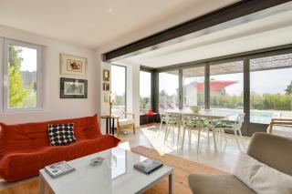 Villa Cali - Air-conditioned, Pool, Heart Village - 9