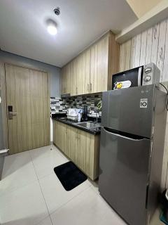 SM MOA Shore Near Airport Pasay with Netflix - Manila - 6