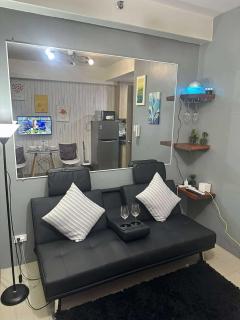 SM MOA Shore Near Airport Pasay with Netflix - Manila - 0