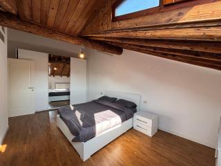 Loft mansardato sullo skyline di Bergamo - Bergamo - 4