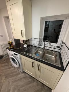 ResiLets - 1st Floor Plessey Road Apt - 5