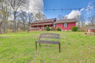 Fire Pit and Game Room Lakefront Escape in Trenton! - Trenton - 8