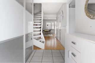 Jacuzzi retreat - Family villa - Sollentuna - 9