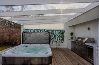 Jacuzzi retreat - Family villa - Sollentuna - 5