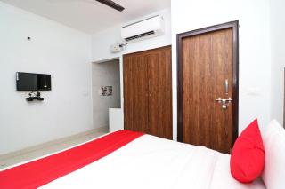 Super Hotel O Sathguru Residency Near New Ashok Nagar Metro Station - Neu-Delhi - 1