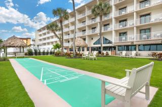 Best Western Plus Beach Resort - 3