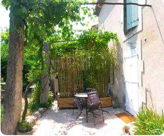 Maisonnée dans mas provençal typique - Saint-Rémy-de-Provence - 0